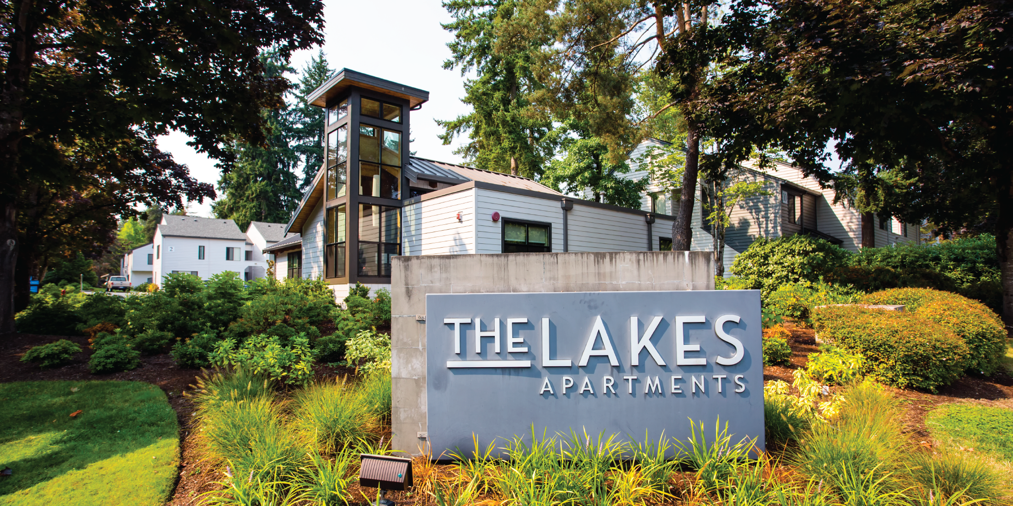 The Lakes Apartments